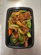 Best Beef with Garlic Sauce in Hicksville, NY